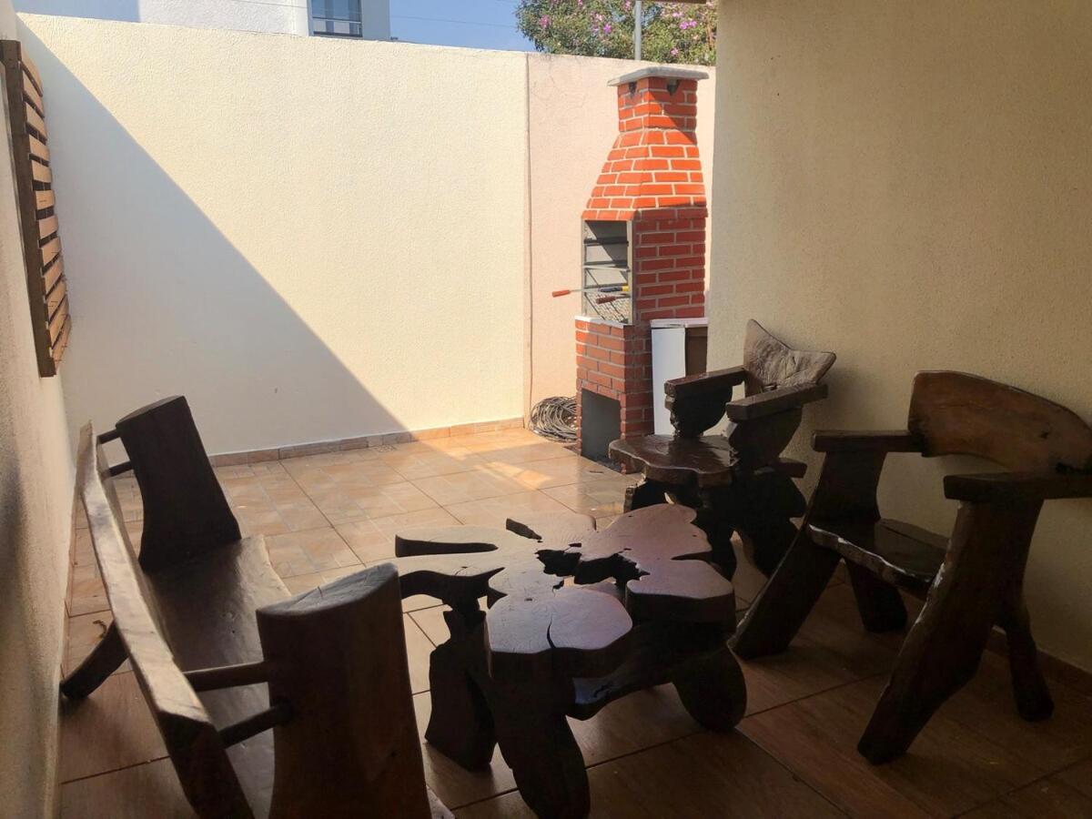Casa Aconchegante Com 3 Quartos *